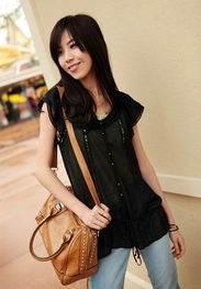 亮丽夺目少女装 为春日增添俏皮气质